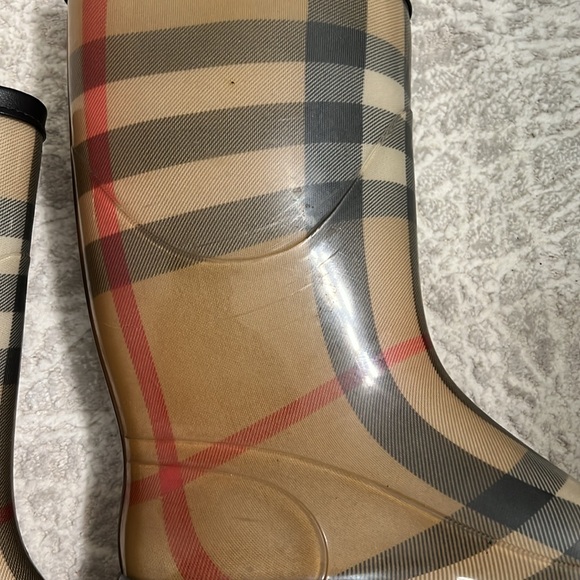 Burberry Rain Boots Sz 9 - Picture 5 of 14